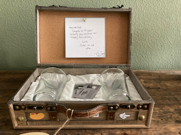 Vintage Suitcase Drink Set