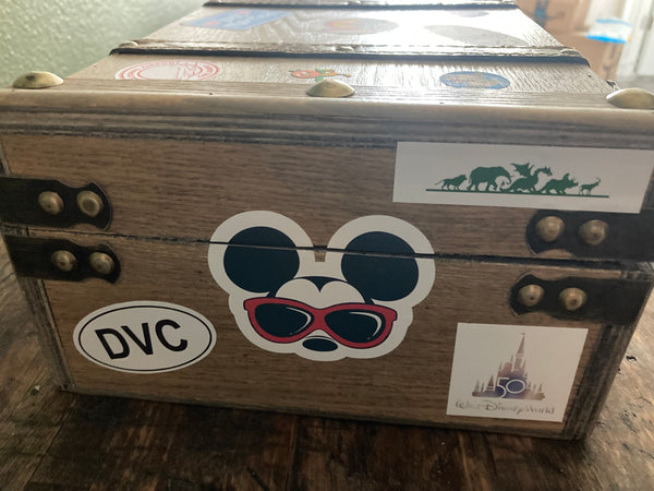 Vintage Suitcase Drink Set